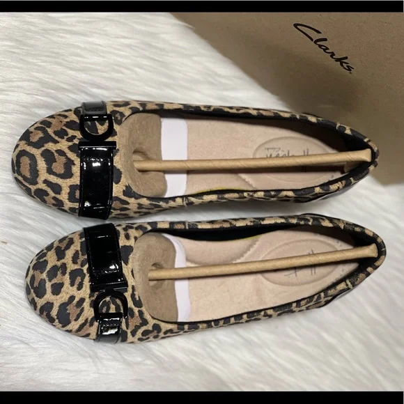 New clarks women Flores Tulip Wedge Pump - Picture 10 of 16